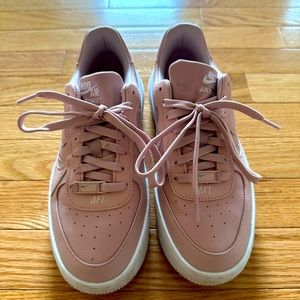 Nike women’s size 7 AF1 in blush color